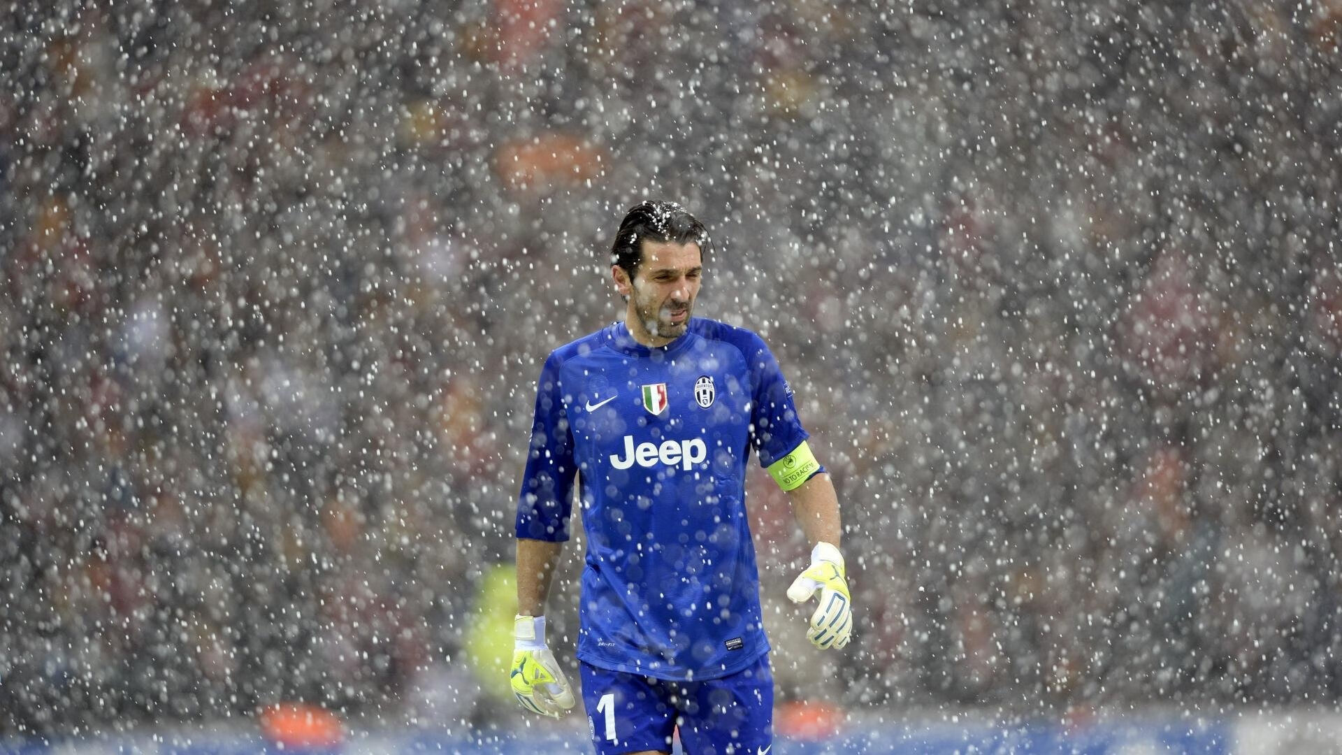 千里之外的对抗：国际赛事中NBA球员展现魅力，在nba的国际球员